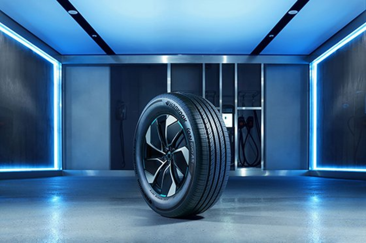 소음을 낮추고 에너지 효율을 높인 한국타이어의 전기차 전용 타이어. [사진 한국타이어]