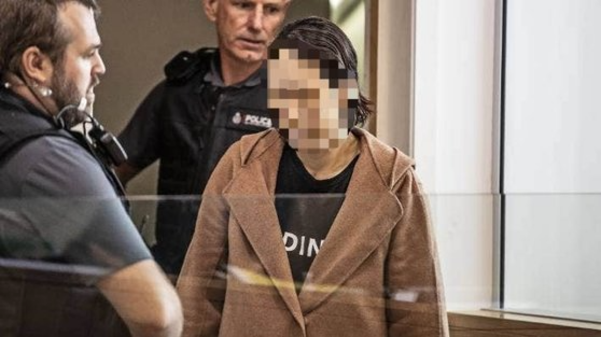 뉴질랜드 법원이 19일(현지시간) ‘가방 속 아동 시신’ 사건 피고 한국계 뉴질랜드인 이모(42)씨의 신상을 공개했다. 현지 매체 Stuff 캡처