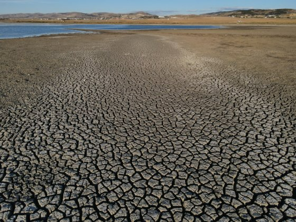 튀르키에 앙카라 지역의 호수가 가뭄으로 메말랐다. 신화통신=연합뉴스